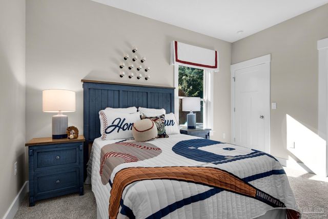 5912 Greenfield St, Pace, FL 32571