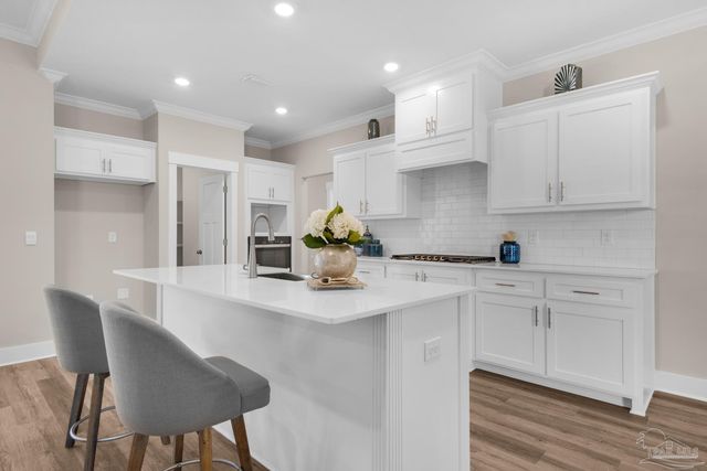 5912 Greenfield St, Pace, FL 32571