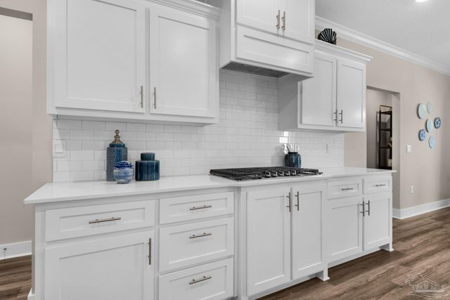 5912 Greenfield St, Pace, FL 32571