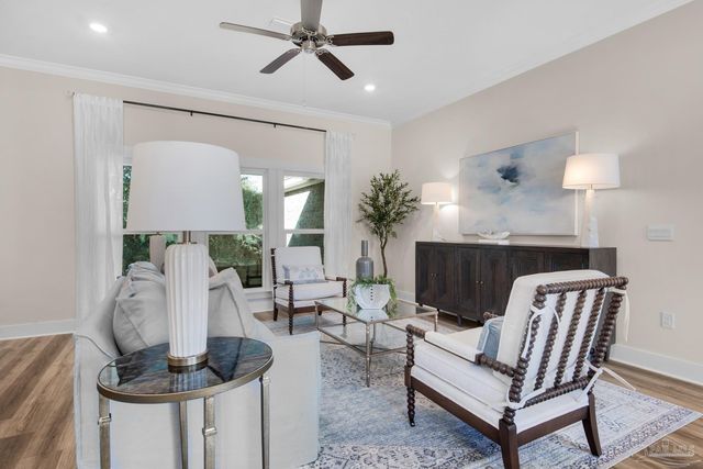 5912 Greenfield St, Pace, FL 32571