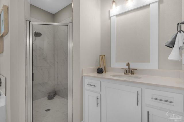 5912 Greenfield St, Pace, FL 32571