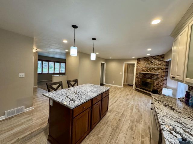 1473 32nd AVENUE, Kenosha, WI 53144