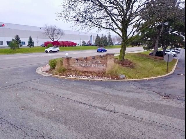 244 Klein Creek Court 1A, Carol Stream, IL 60188