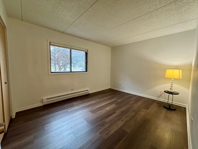 244 Klein Creek Court 1A, Carol Stream, IL 60188