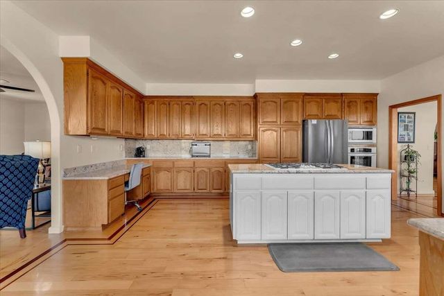 416 Arbor Place, Redding, CA 96001