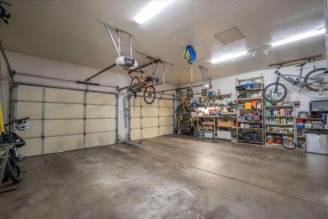 416 Arbor Place, Redding, CA 96001