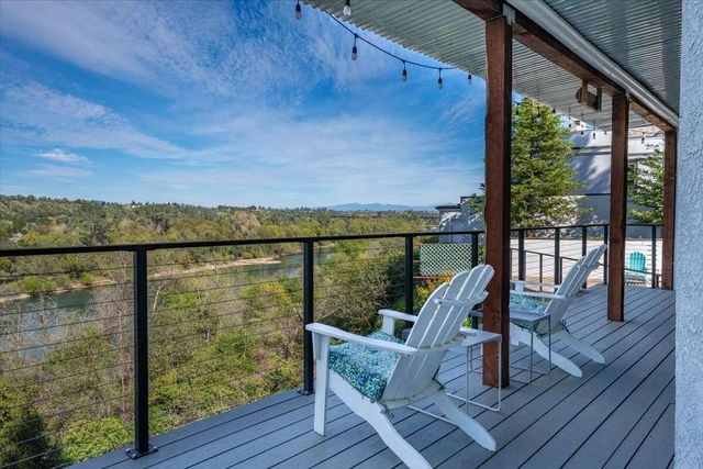 416 Arbor Place, Redding, CA 96001