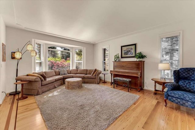 416 Arbor Place, Redding, CA 96001