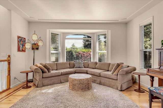 416 Arbor Place, Redding, CA 96001