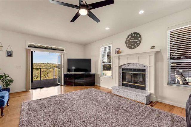 416 Arbor Place, Redding, CA 96001