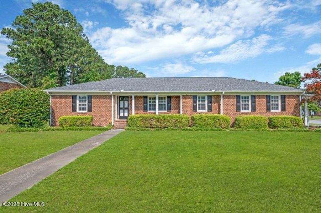 311 Prince Road, Greenville, NC 27858