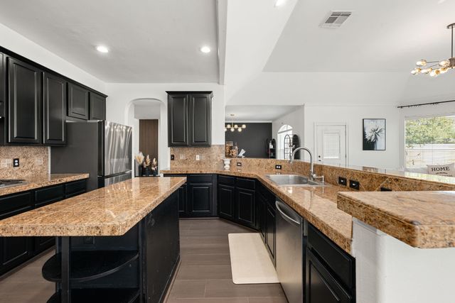 14910 Lake Woodbridge Court, Sugar Land, TX 77498