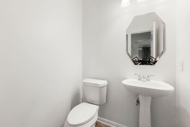 14910 Lake Woodbridge Court, Sugar Land, TX 77498