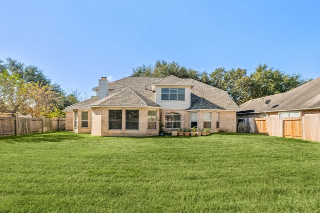 14910 Lake Woodbridge Court, Sugar Land, TX 77498