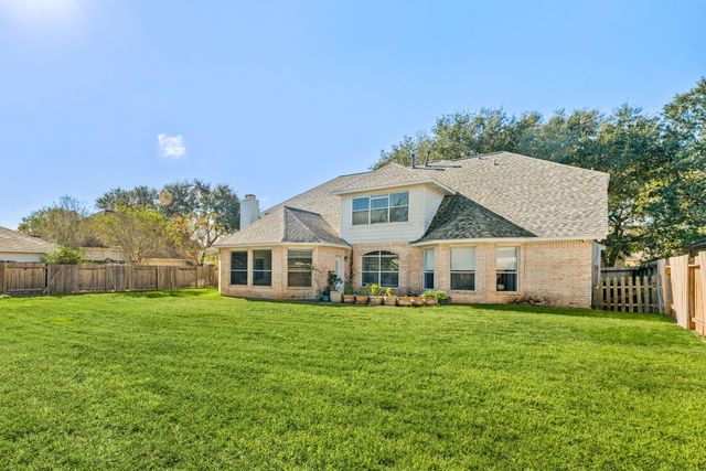 14910 Lake Woodbridge Court, Sugar Land, TX 77498