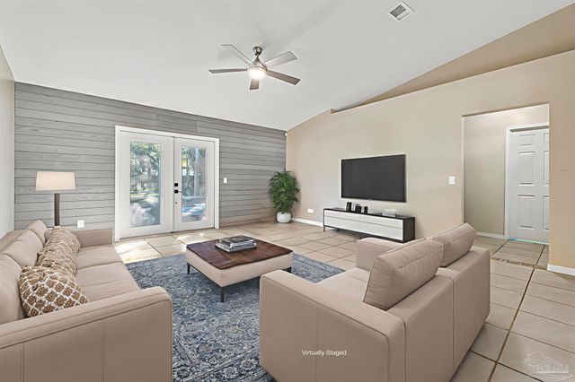 8147 Country Bay Blvd, Navarre, FL 32566