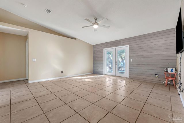 8147 Country Bay Blvd, Navarre, FL 32566