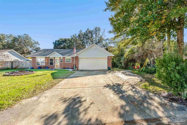 8147 Country Bay Blvd, Navarre, FL 32566