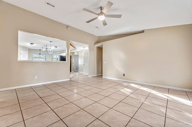 8147 Country Bay Blvd, Navarre, FL 32566