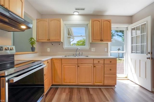 2605 Sacandaga Ct, Virginia Beach, VA 23453