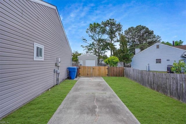 2605 Sacandaga Ct, Virginia Beach, VA 23453