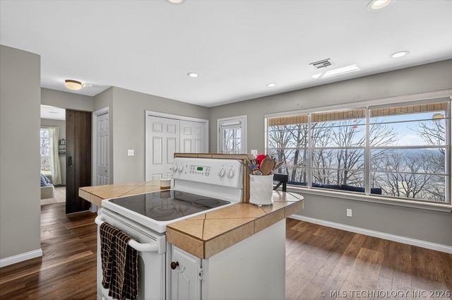 3801 E Mountain Road, Bartlesville, OK 74003