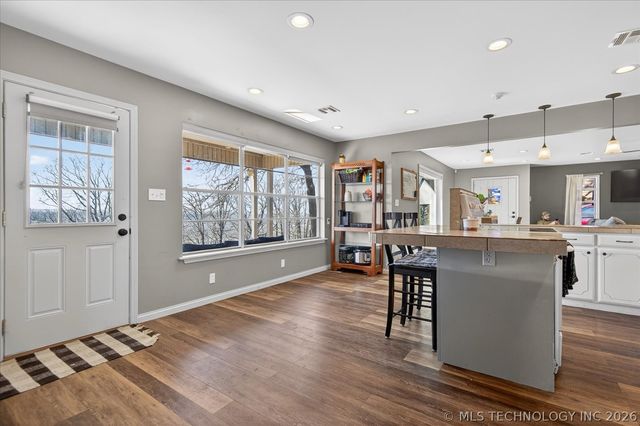 3801 E Mountain Road, Bartlesville, OK 74003