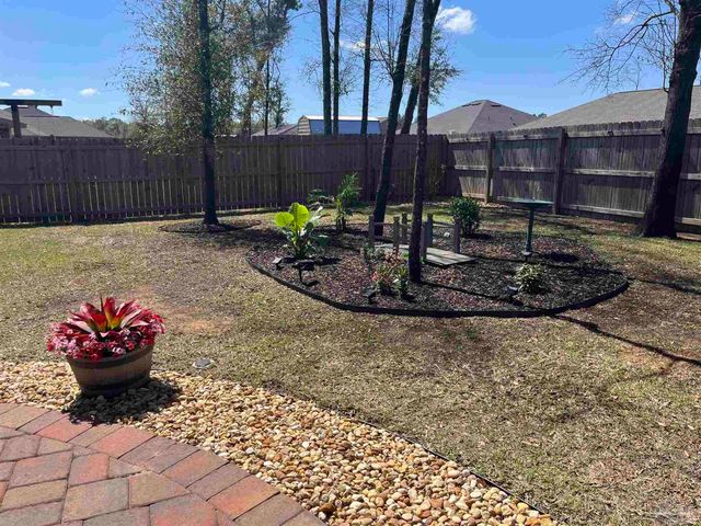 6100 Parsonage Cir, Milton, FL 32570