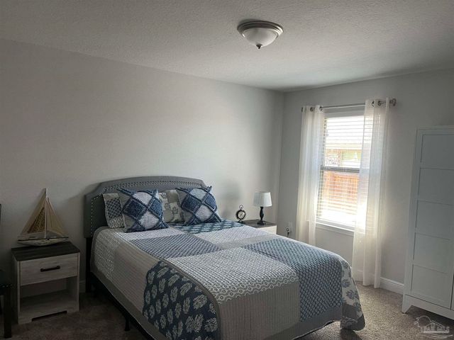 6100 Parsonage Cir, Milton, FL 32570