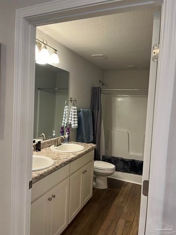 6100 Parsonage Cir, Milton, FL 32570