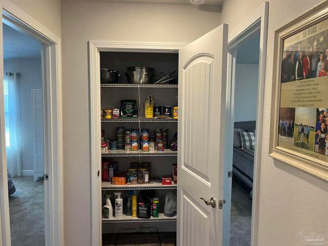 6100 Parsonage Cir, Milton, FL 32570