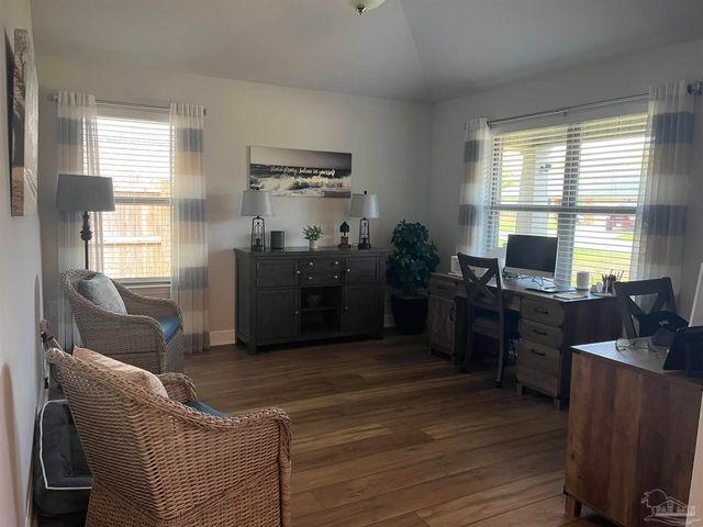 6100 Parsonage Cir, Milton, FL 32570