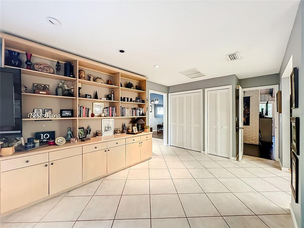 Image 20 of property listing at 104 JUNIPER LANE, Longwood, FL 32779