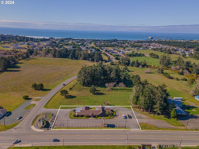 3030 OREGON Ave, Bandon, OR 97411