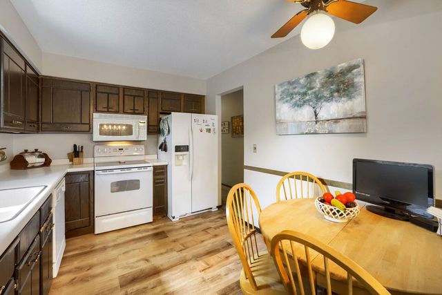 2284 Standridge Avenue, Maplewood, MN 55109