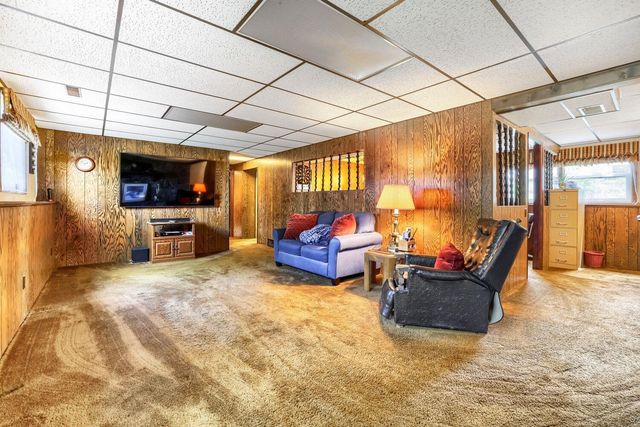 2284 Standridge Avenue, Maplewood, MN 55109