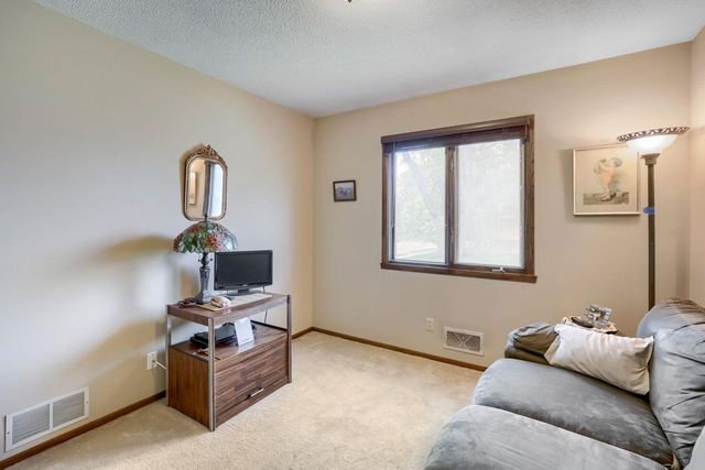 2284 Standridge Avenue, Maplewood, MN 55109
