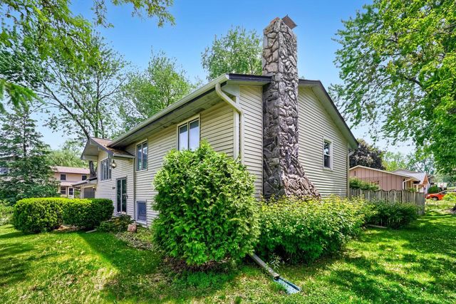 2284 Standridge Avenue, Maplewood, MN 55109