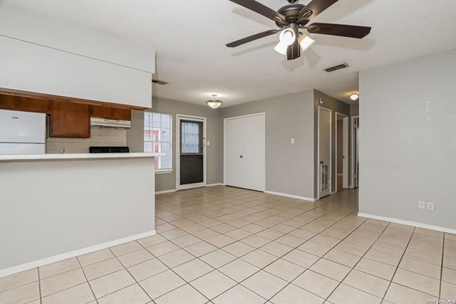 820 W Olmos, San Antonio, TX 78212