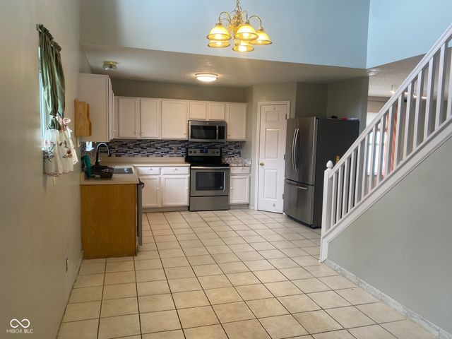 5636 Glen Canyon Drive, Indianapolis, IN 46237