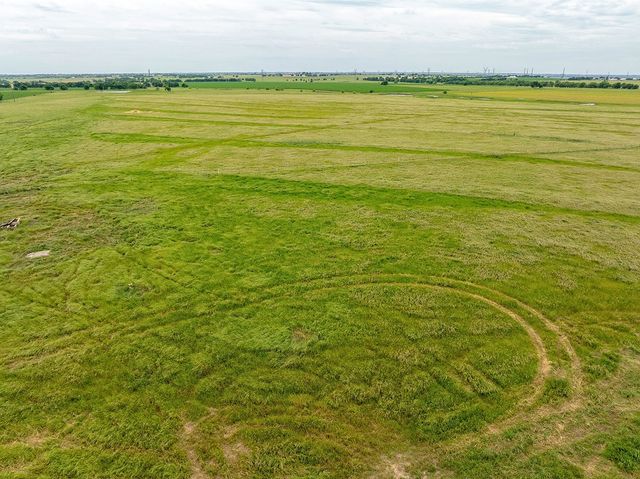 1010 County Road 382, Era, TX 76238
