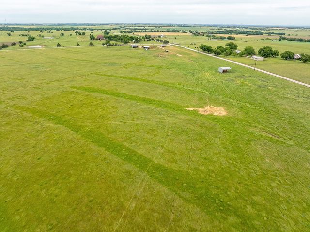 1010 County Road 382, Era, TX 76238