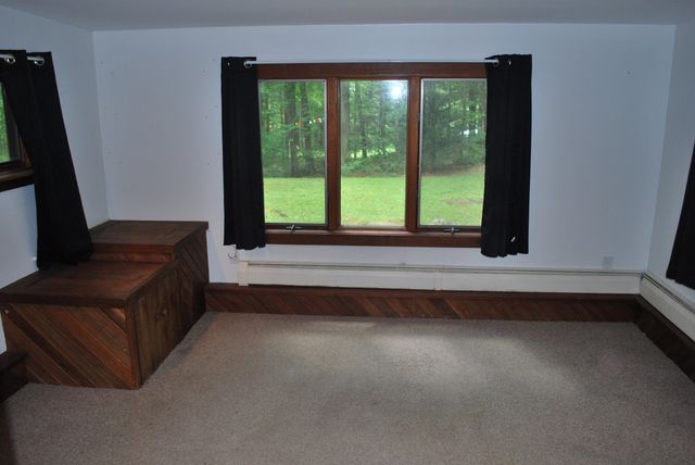 43 Camelot Drive, Bedford, NH 03110