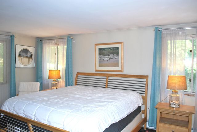 43 Camelot Drive, Bedford, NH 03110