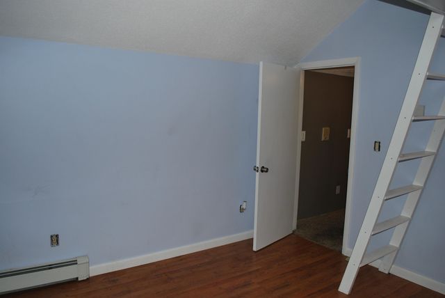 43 Camelot Drive, Bedford, NH 03110