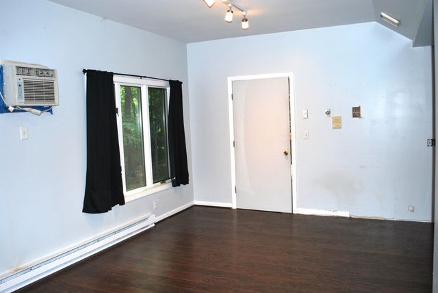 43 Camelot Drive, Bedford, NH 03110