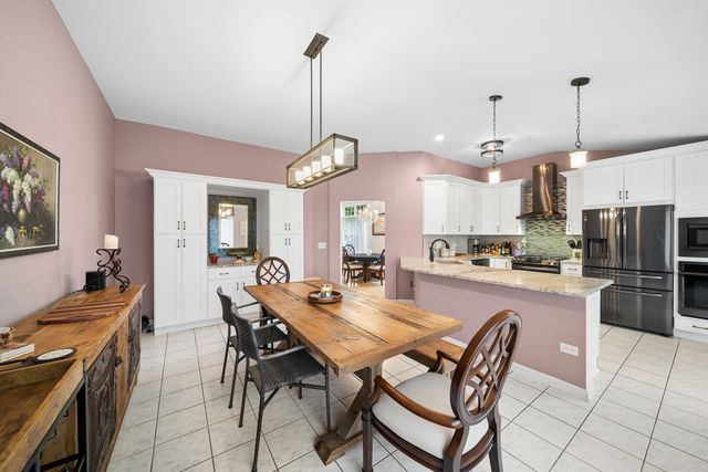 21626 W LARCH Drive, Plainfield, IL 60544