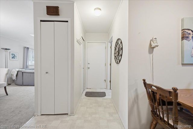 24289 Dale Avenue, Eastpointe, MI 48021