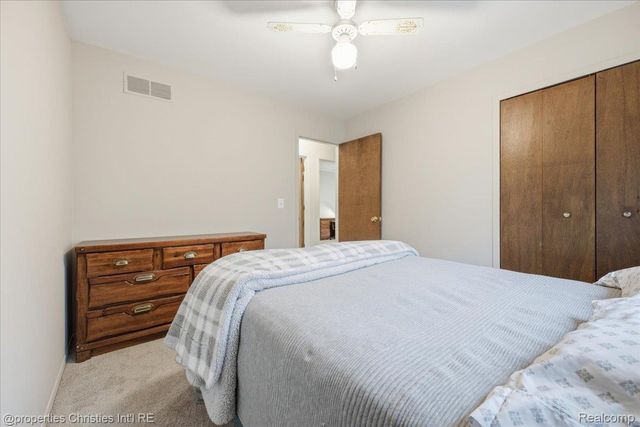 24289 Dale Avenue, Eastpointe, MI 48021