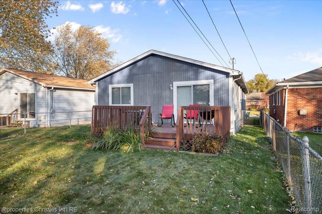 24289 Dale Avenue, Eastpointe, MI 48021